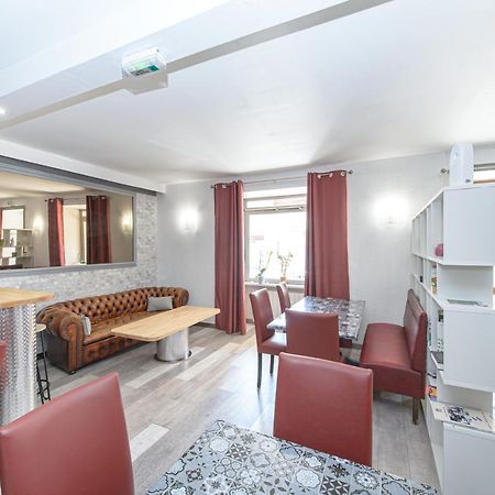 Hotel Des Voyageurs Pont-de-Roide エクステリア 写真
